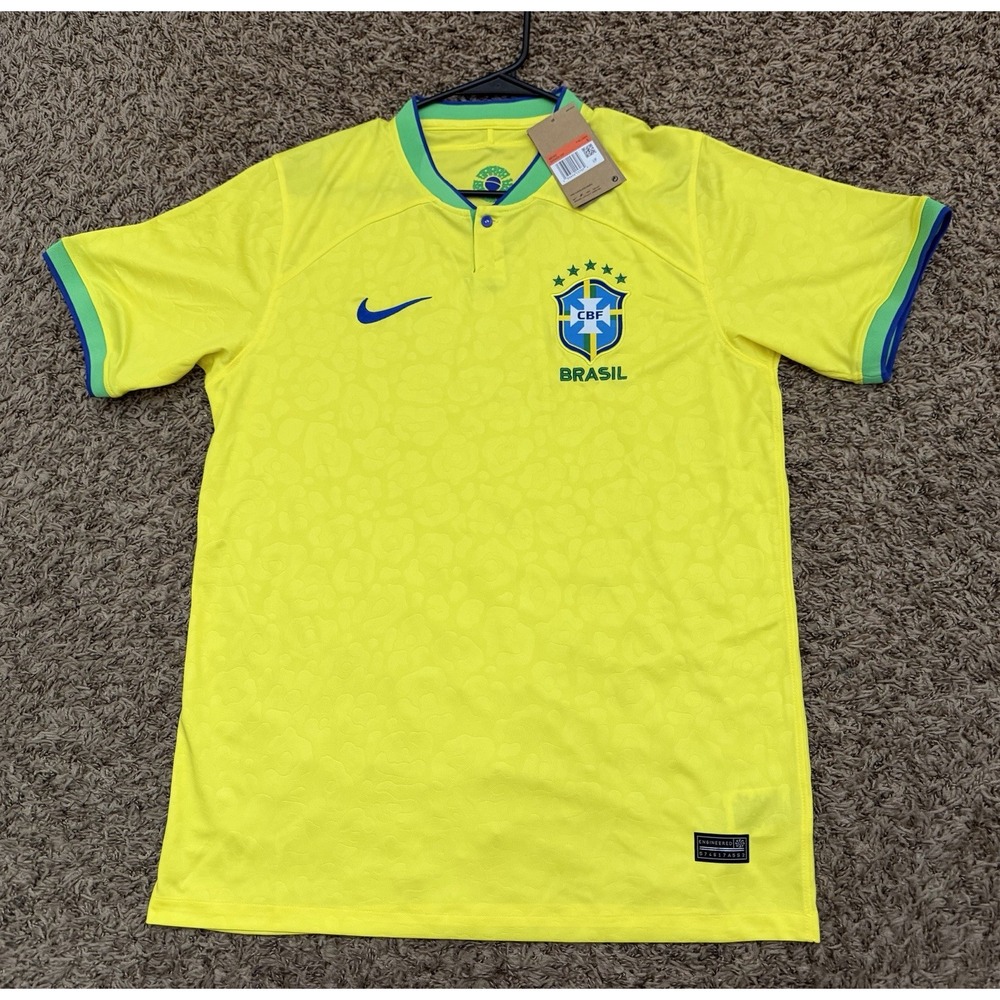 NWT Nike Brazil World Cup 2022-23 Home Game Stadium Jersey Mens Size Large